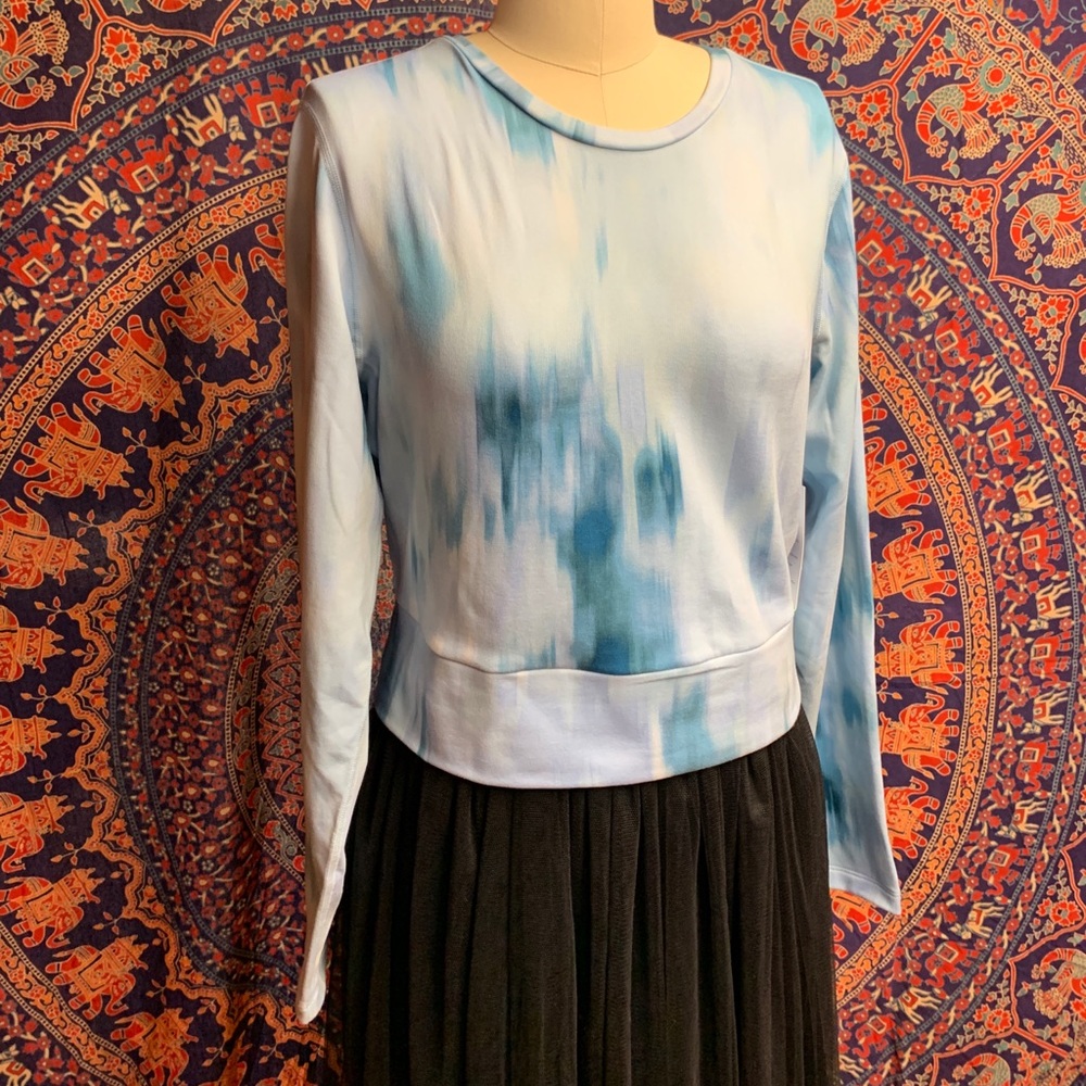 Long-Sleeve Crop Tee for Women medium, blue NEW
